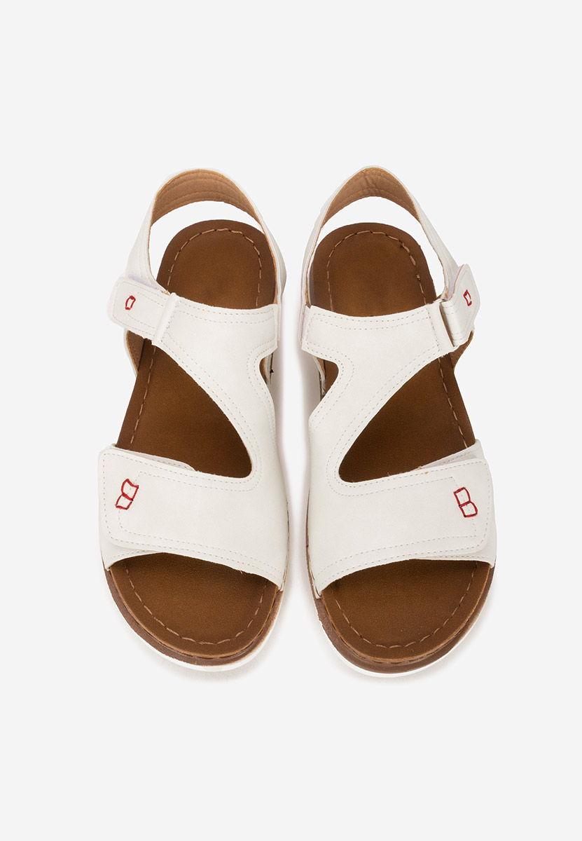 Metina v2 fehér lapos szandál