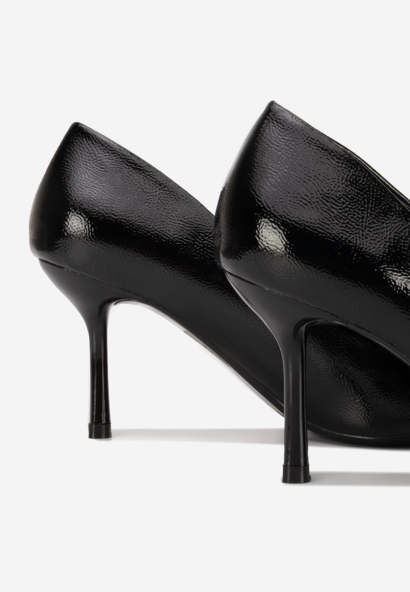 Eonica fekete tűsarkú cipő 