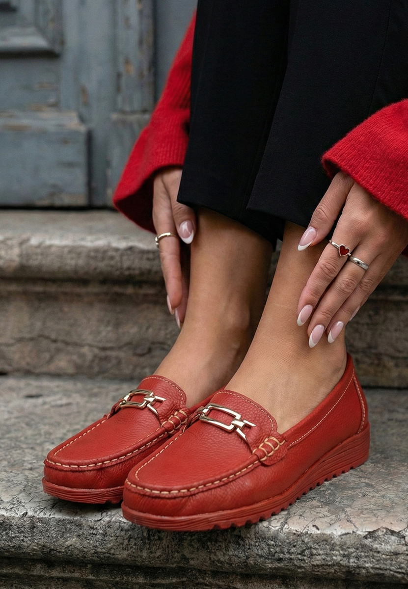 Fahima piros bőr mokaszin női