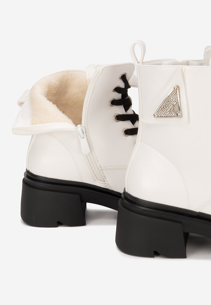 Dasica fehér női bakancs