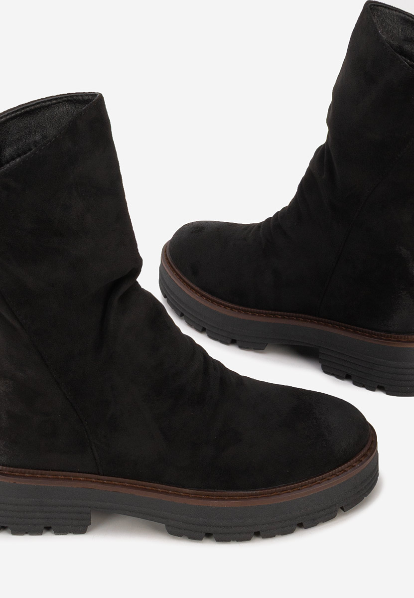 Tavresa fekete rövid szárú csizma