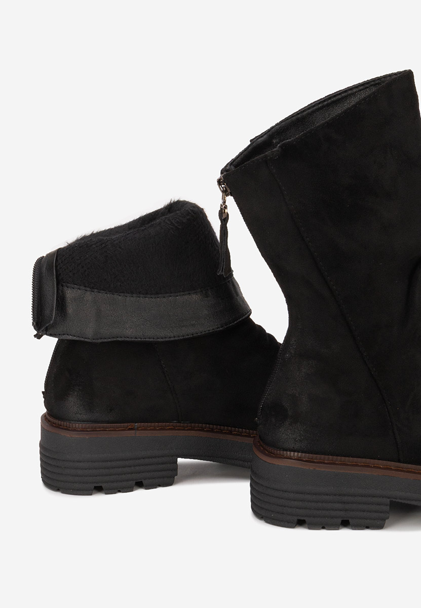 Tavresa fekete rövid szárú csizma