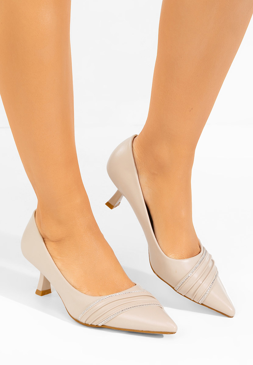 Enolia bézs alacsony sarkú körömcipő