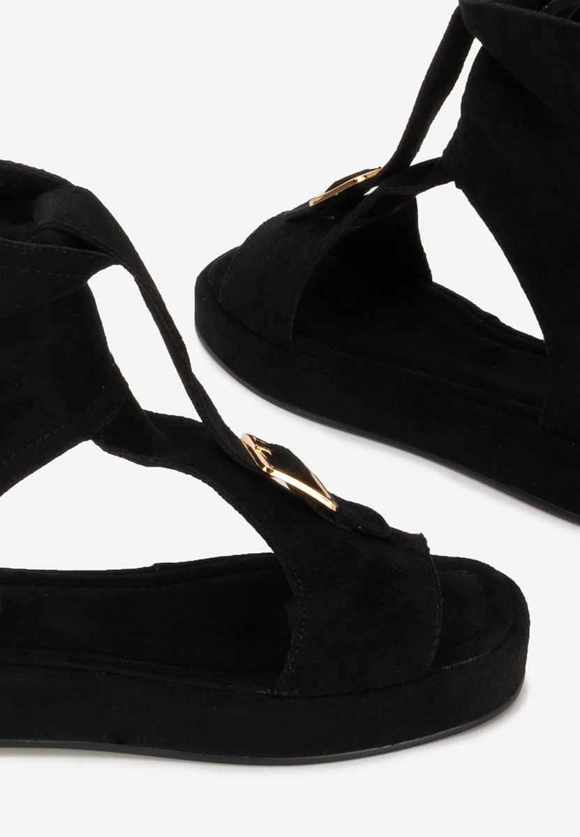 Petria fekete lapos szandál