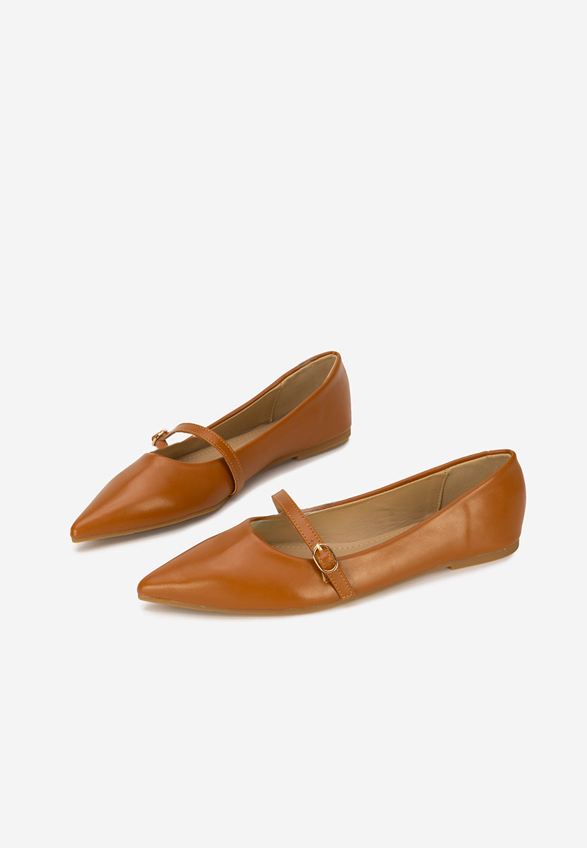 Izaura camel hegyes orrú balerina