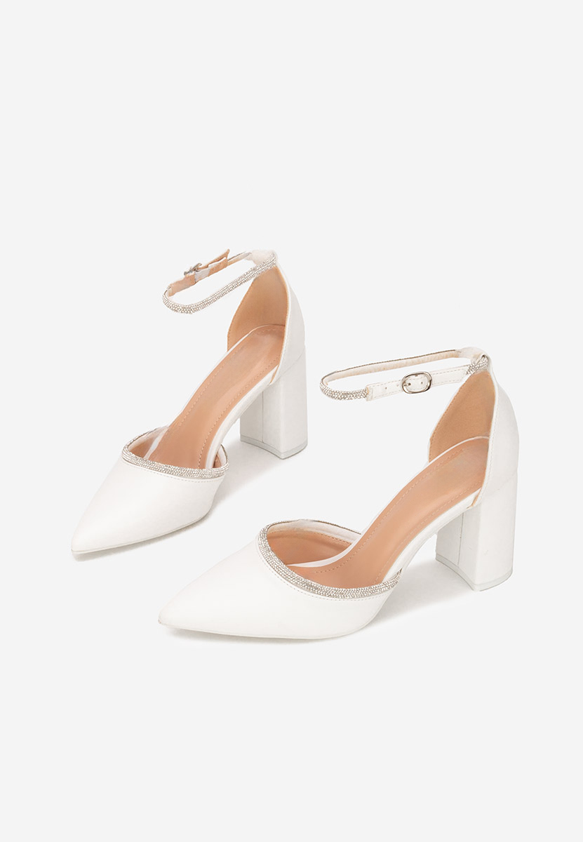 Iustina fehér elegáns magassarkú cipő