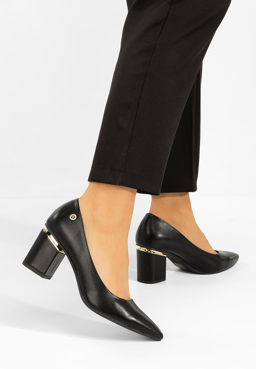 Cezaria fekete vastag sarkú magassarkú 