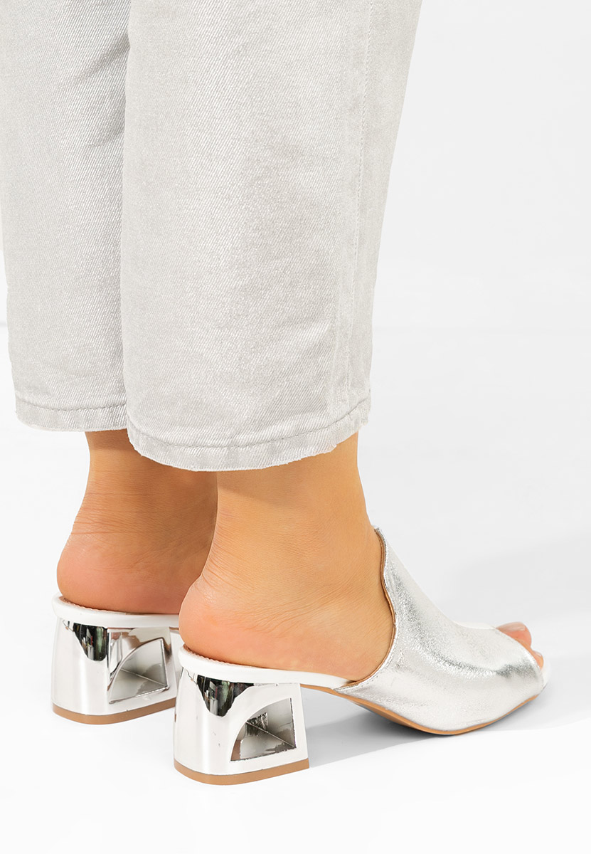 Floriana v2 fehér magassarkú papucs