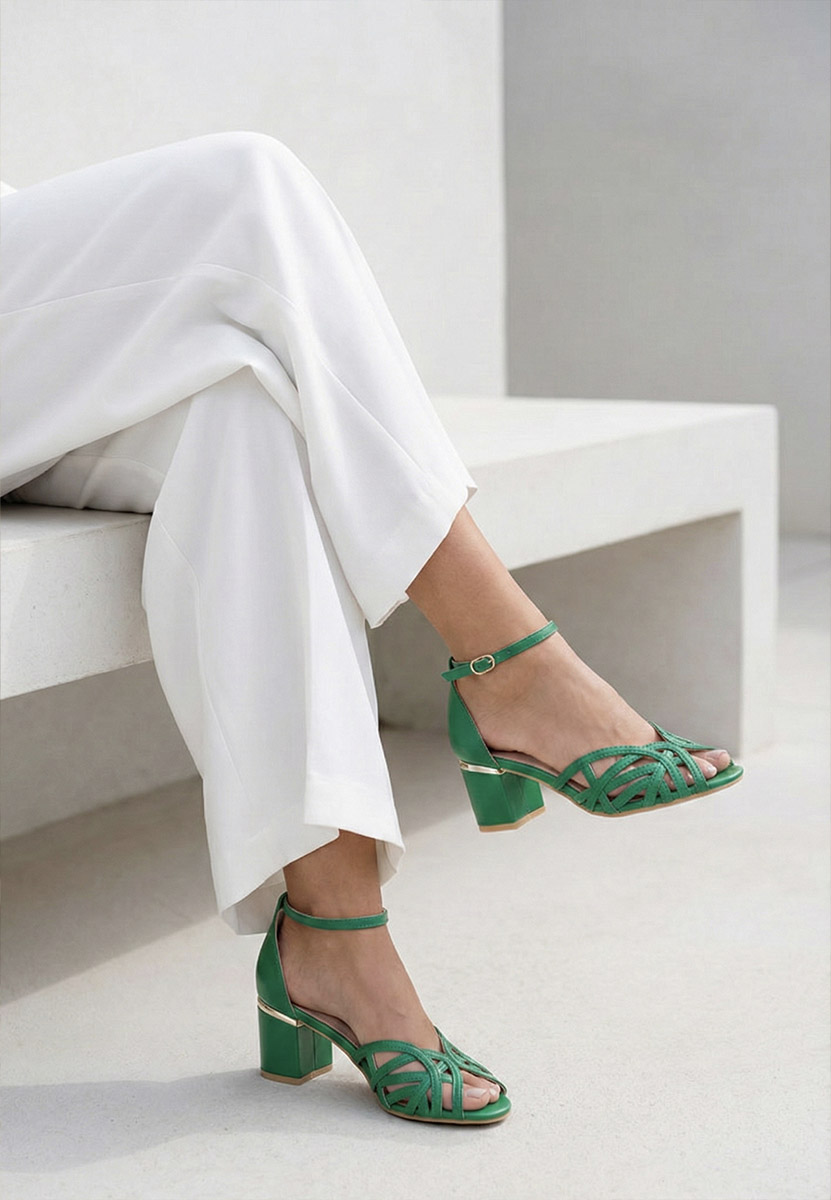 Luigina zöld vastag sarkú szandál 