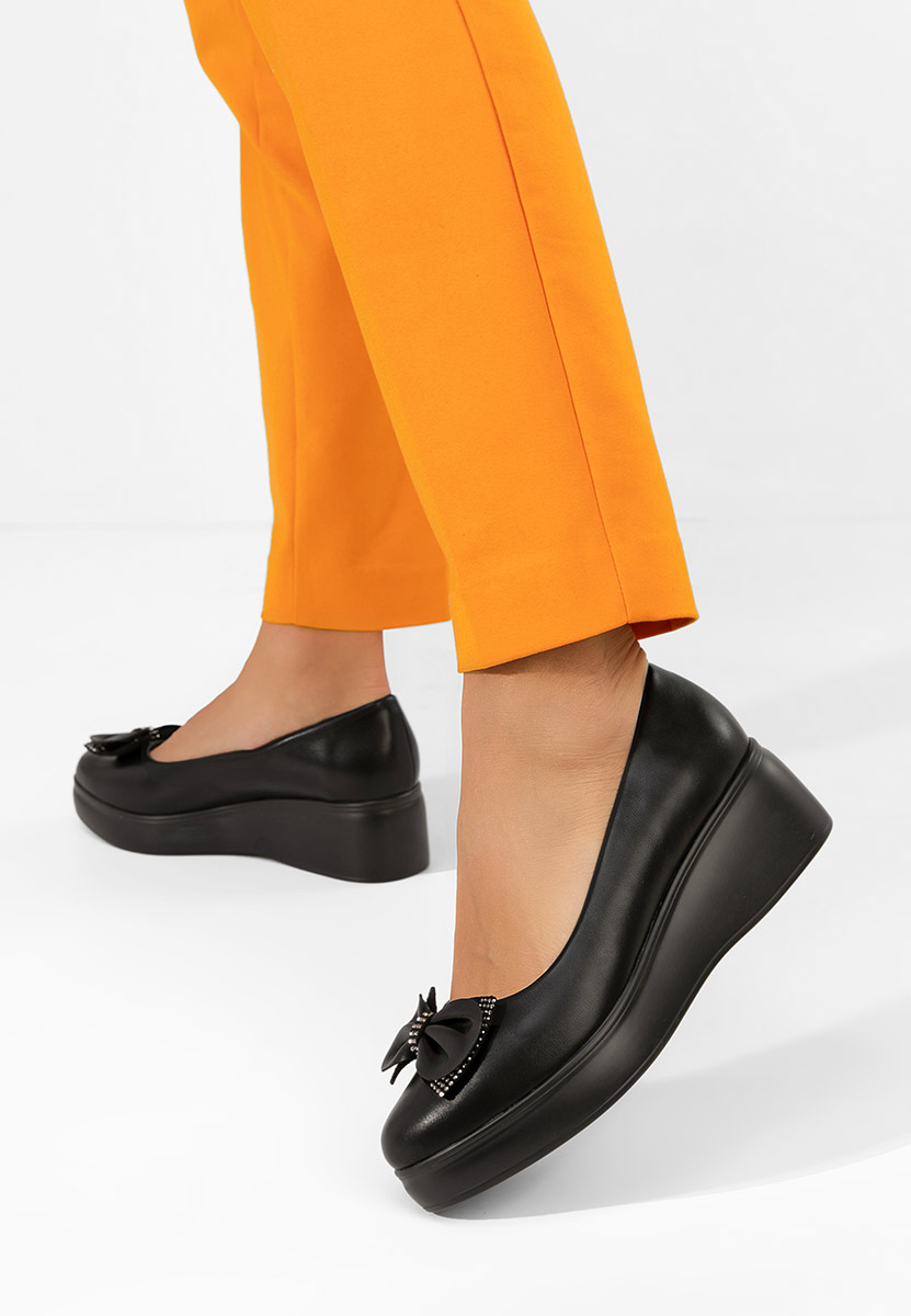 Liliane fekete telitalpú platform cipő