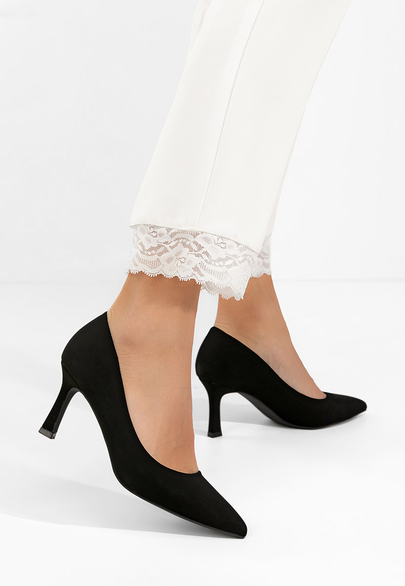 Patricka fekete tűsarkú cipő 