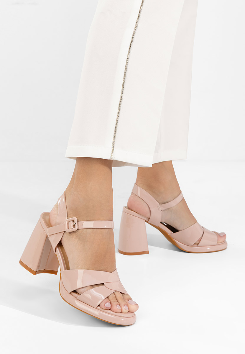 Lorenda börszínü vastag sarkú szandál 