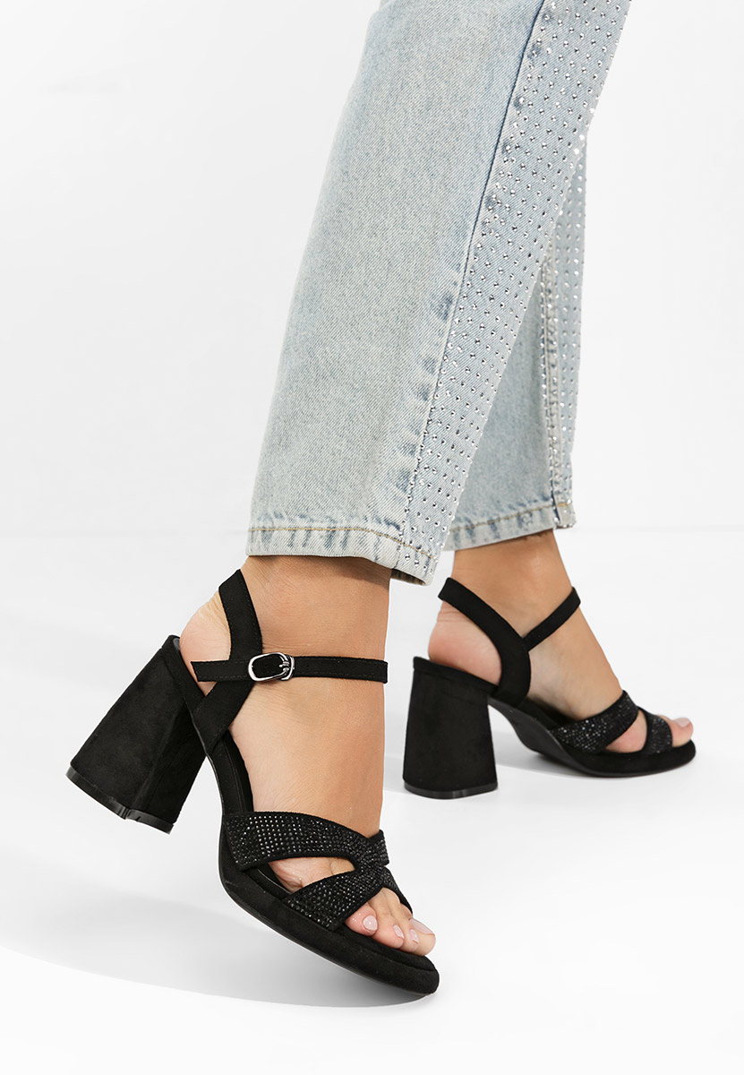 Madrigal fekete vastag sarkú szandál 