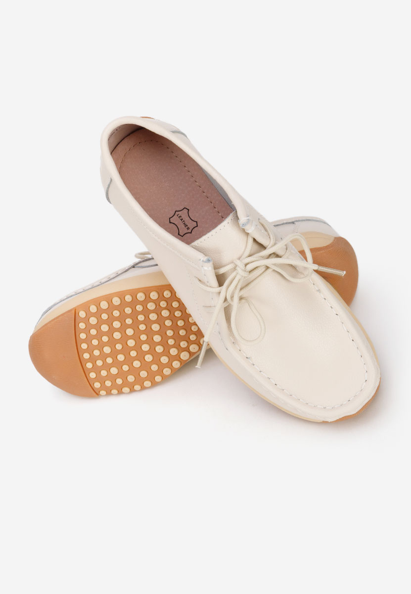 Solenia bézs bőr mokaszin