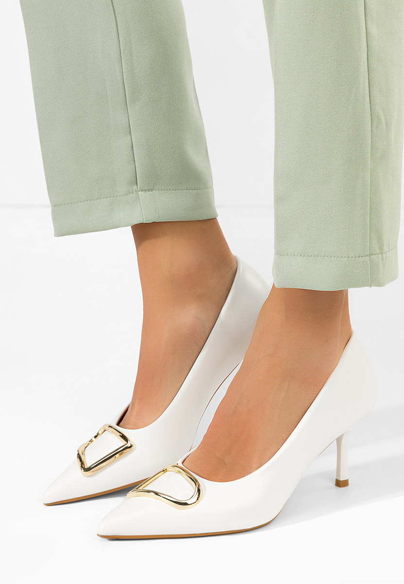 Cecinia fehér tűsarkú cipő 