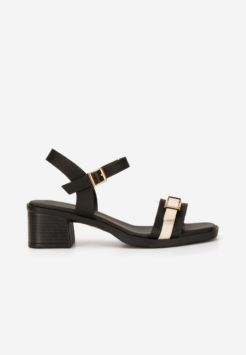 Iustinia fekete vastag sarkú szandál 