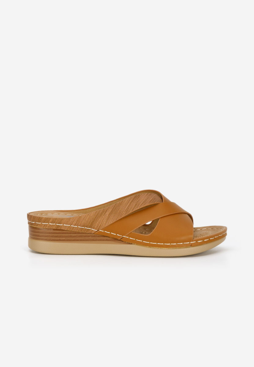 Maryna camel telitalpú papucs
