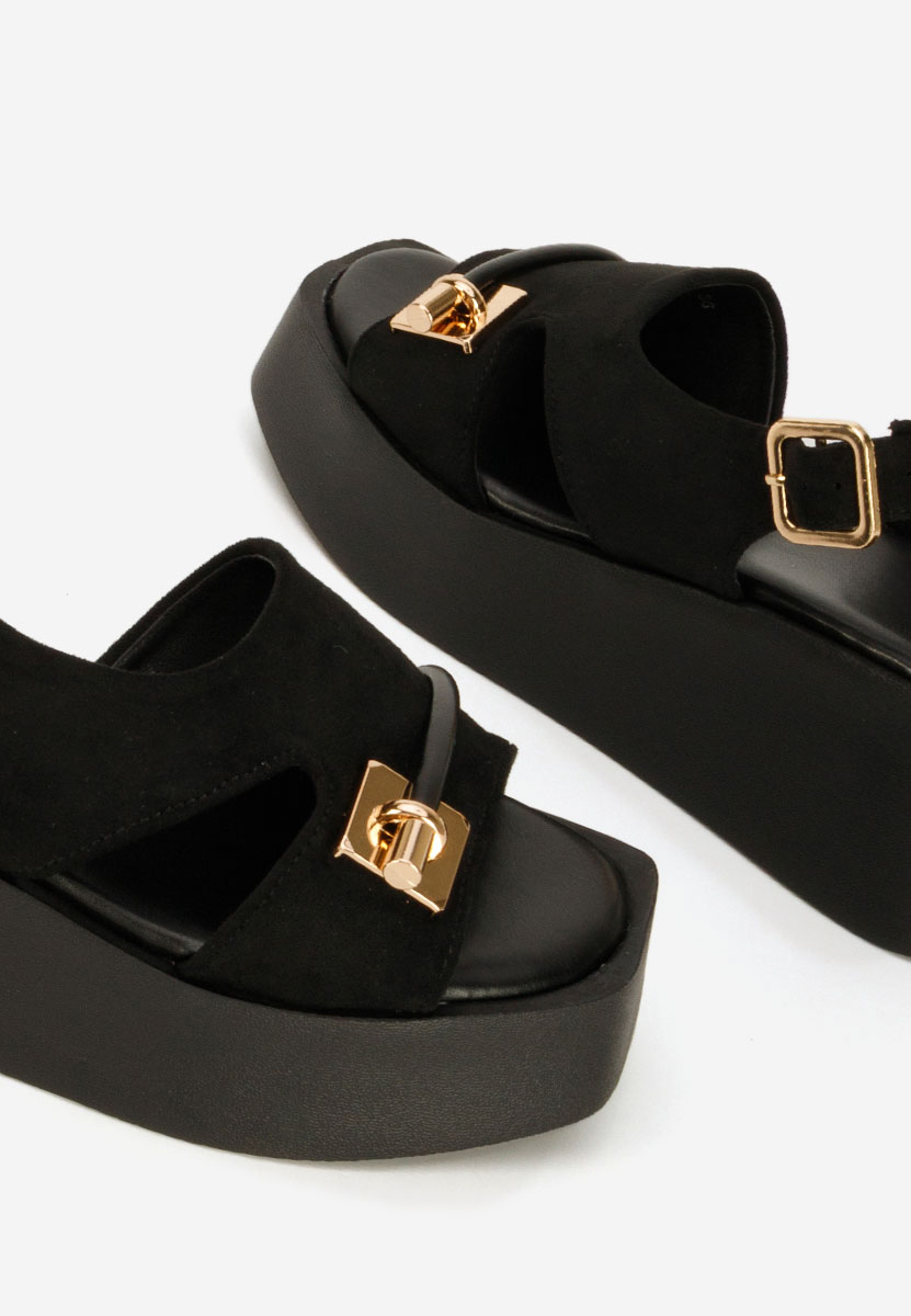 Levy fekete platform szandál