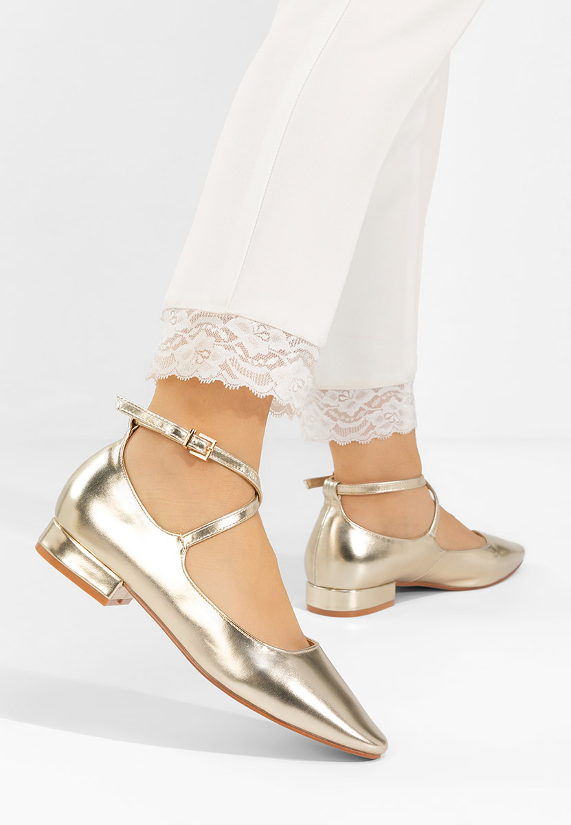 Hurania aranyszínü alacsony sarkú körömcipő