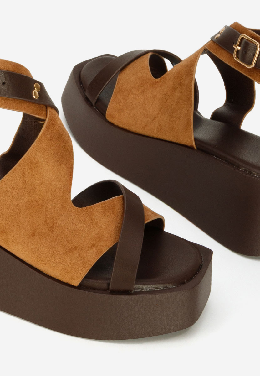 Kataline camel platform szandál szandál