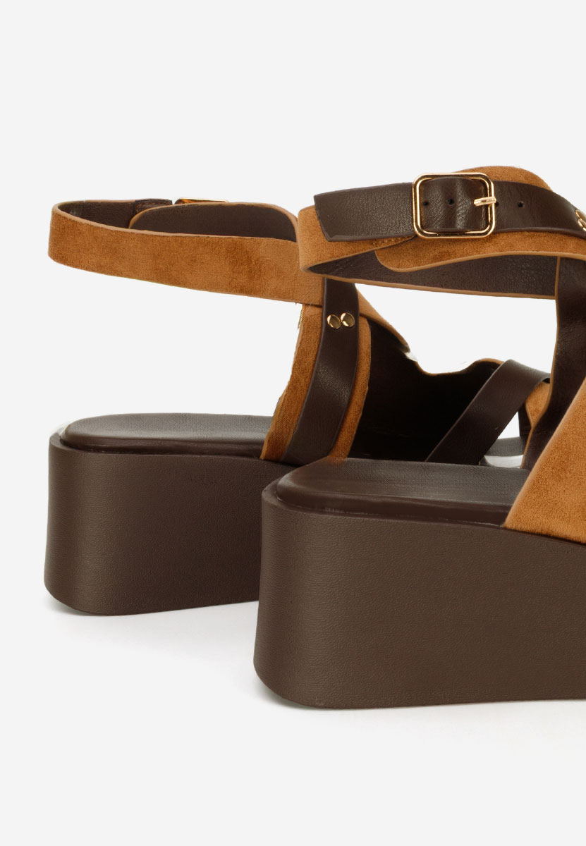 Kataline camel platform szandál szandál