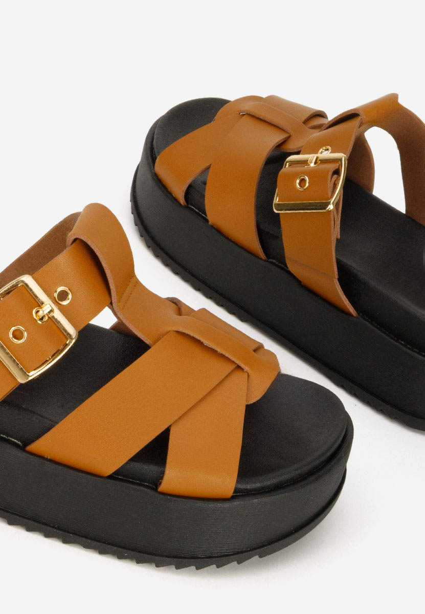 Inaria camel telitalpú platform papucs