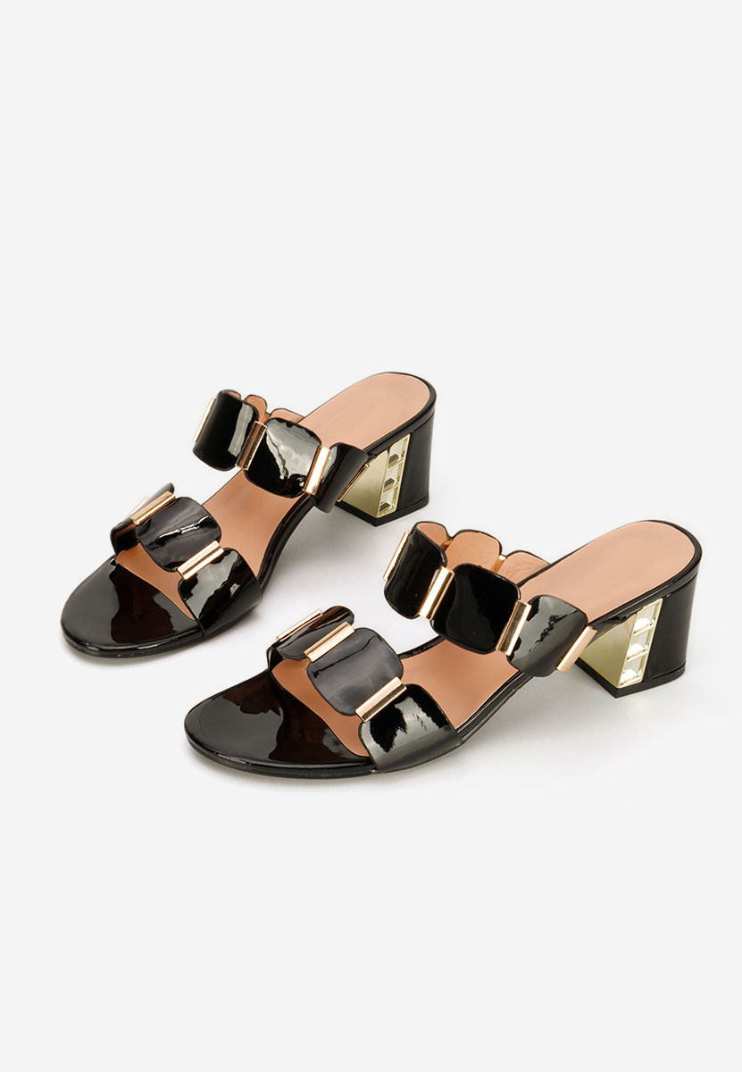 Raniela fekete magassarkú papucs