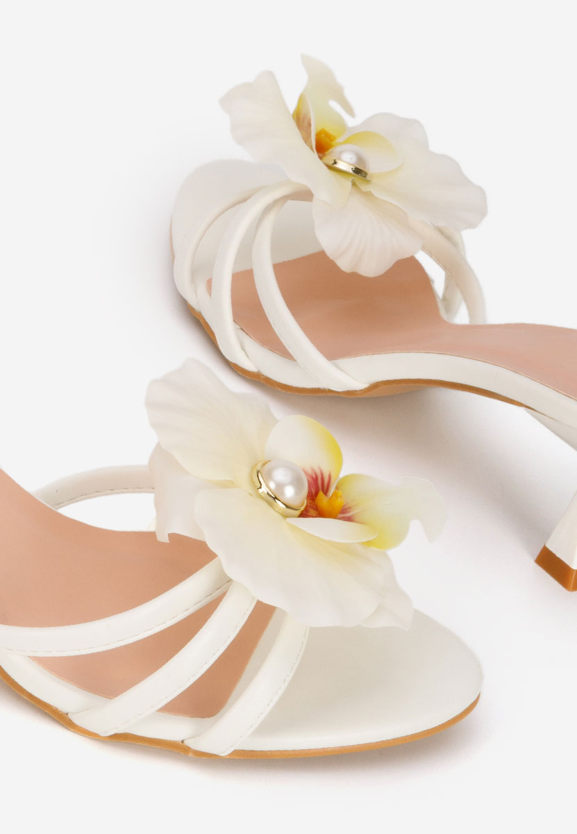 Florentia fehér magassarkú papucs