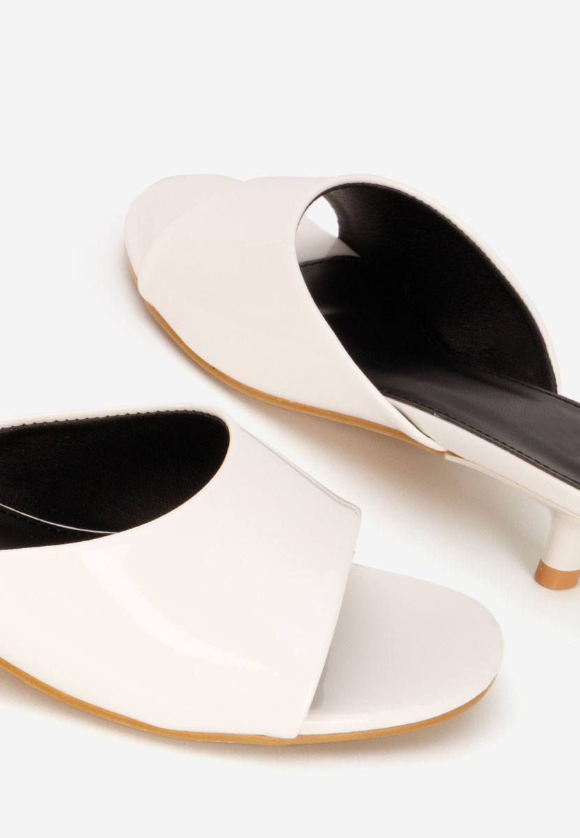 Garida fehér mules