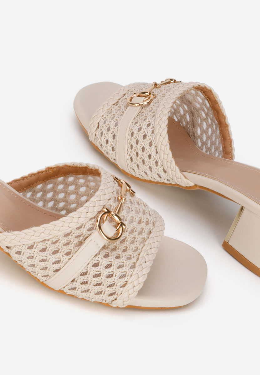 Giustinia bézs magassarkú papucs