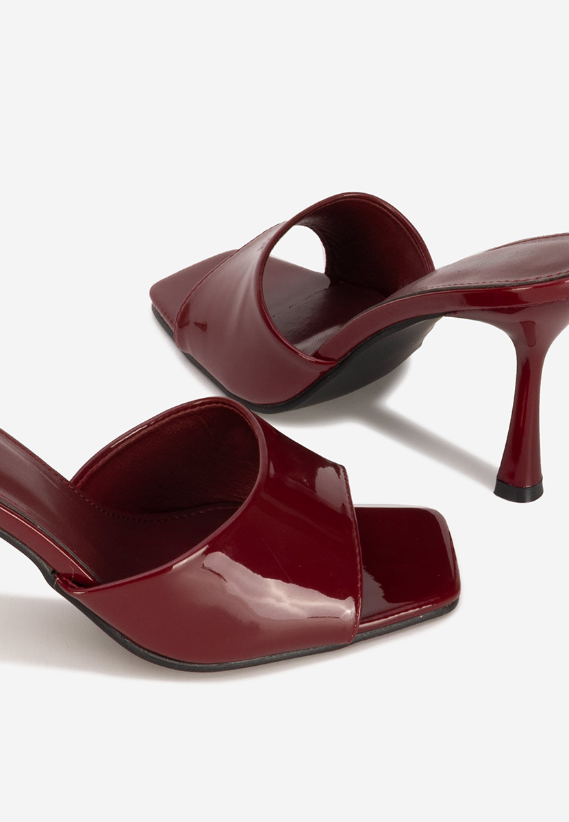 Eliseia borvörös magassarkú papucs