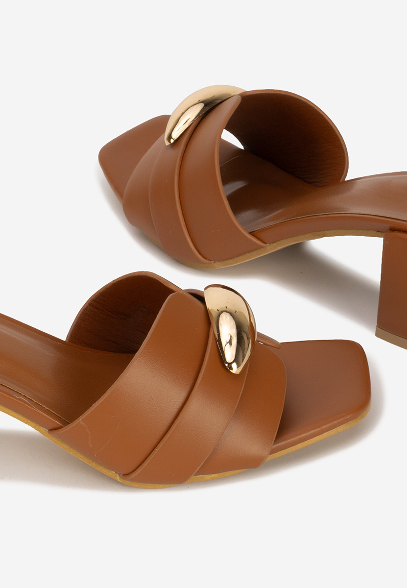 Siminea camel magassarkú papucs