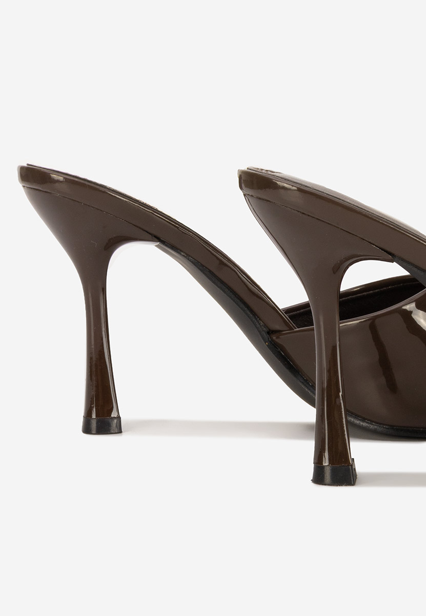 Eliseia barna magassarkú papucs