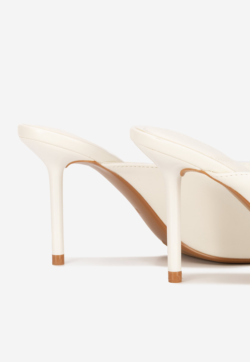 Sidina fehér magassarkú papucs