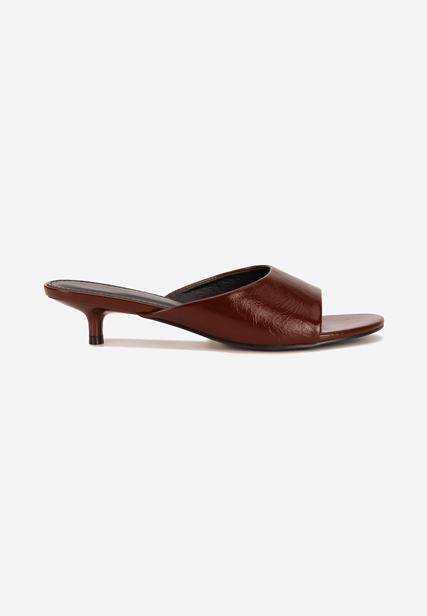 Afelia borvörös mules