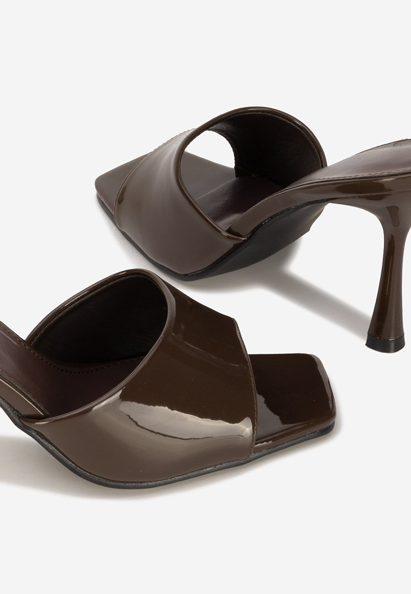 Eliseia barna magassarkú papucs