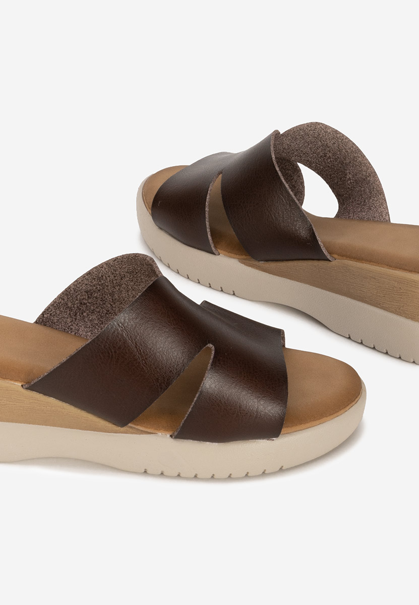 Miriay barna telitalpú platform papucs