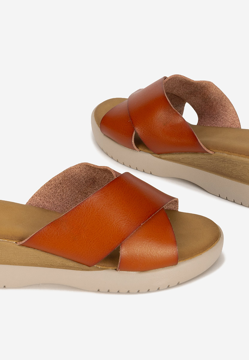 Jadie camel telitalpú platform papucs