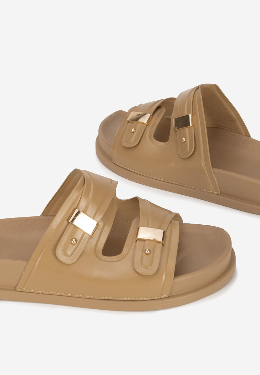 Carmenta khaki telitalpú platform papucs