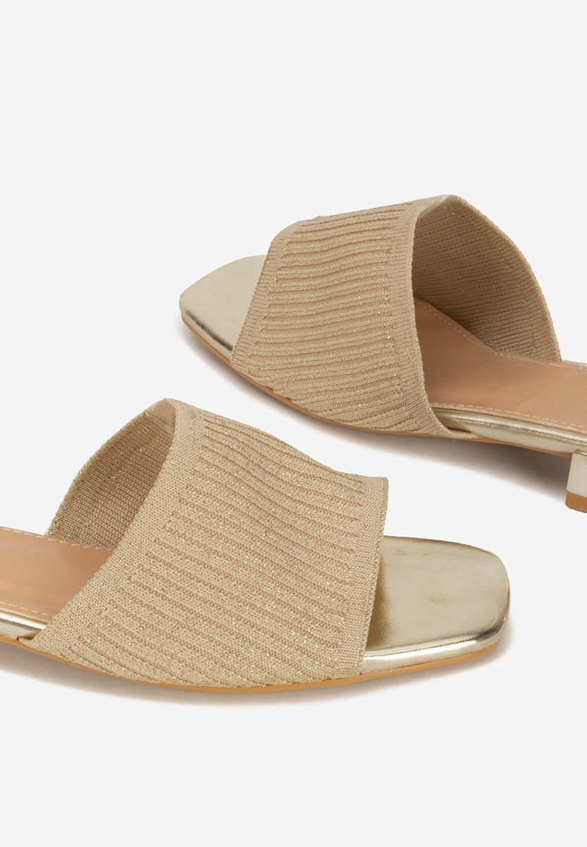 Alinia aranyszínü mules