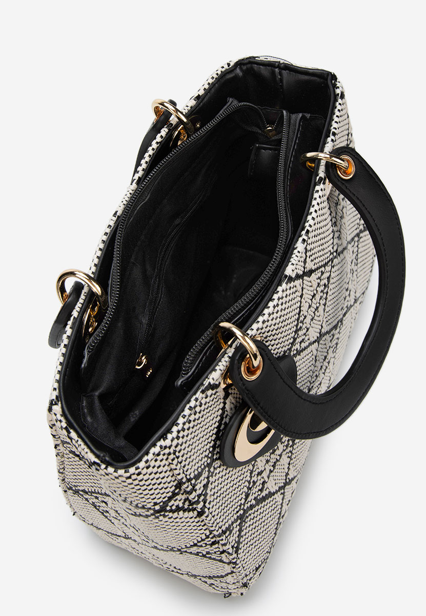 Nanaria fekete kézitáska