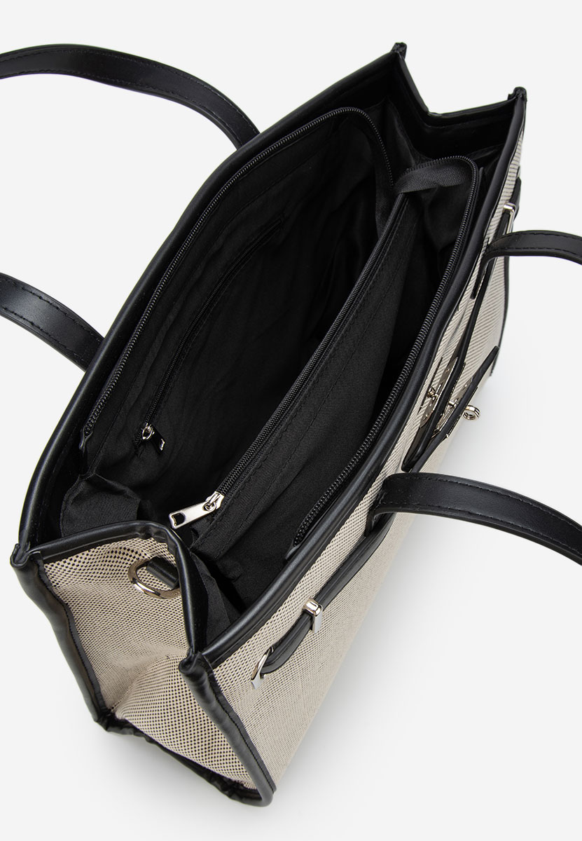 Emyliana fekete kézitáska