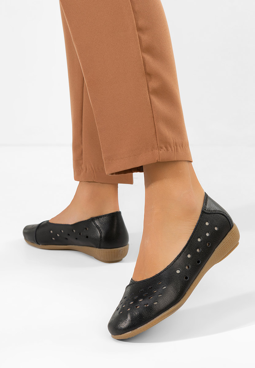 Andeia fekete bőr balerina