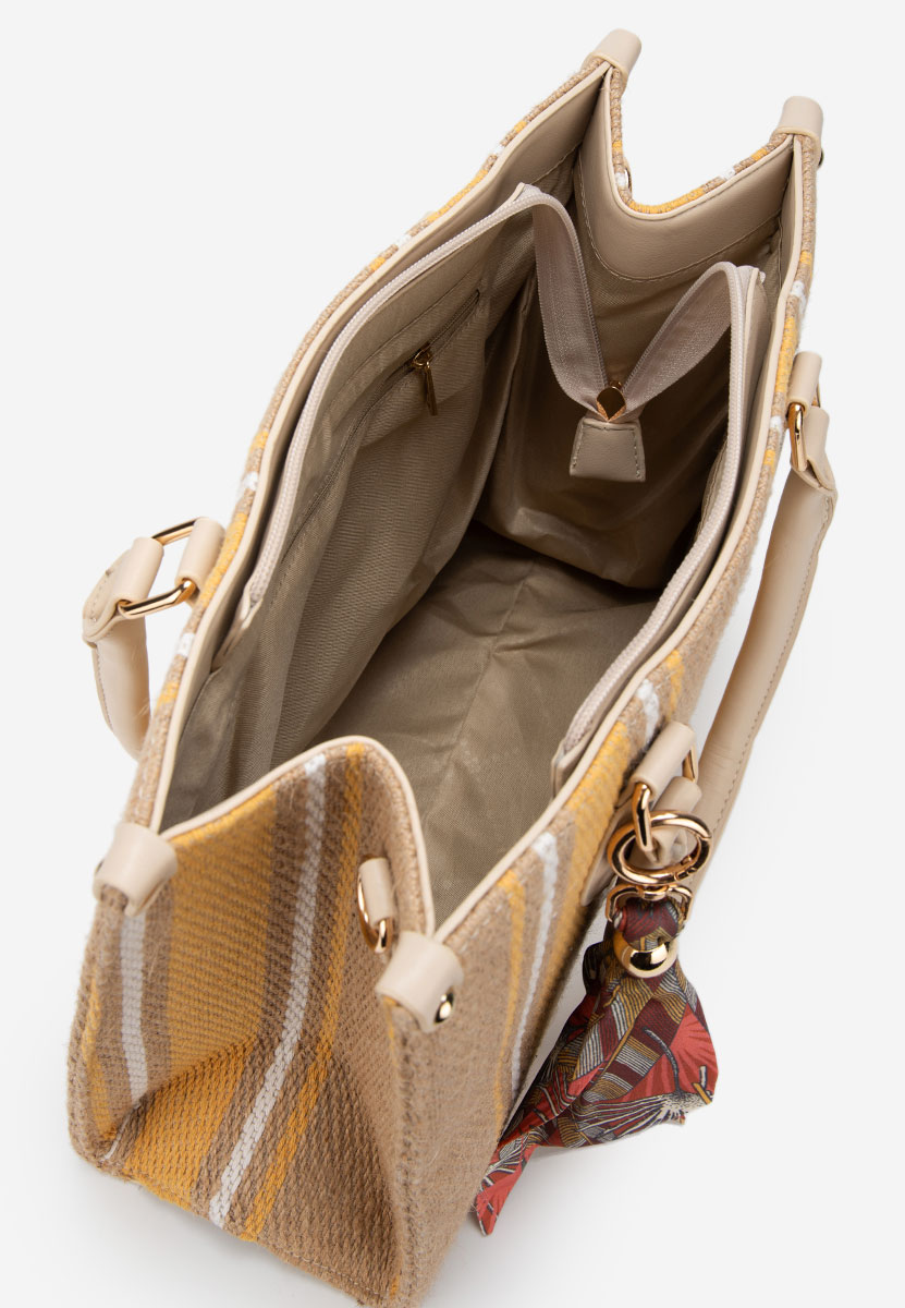 Yuvia v3 bézs kézitáska