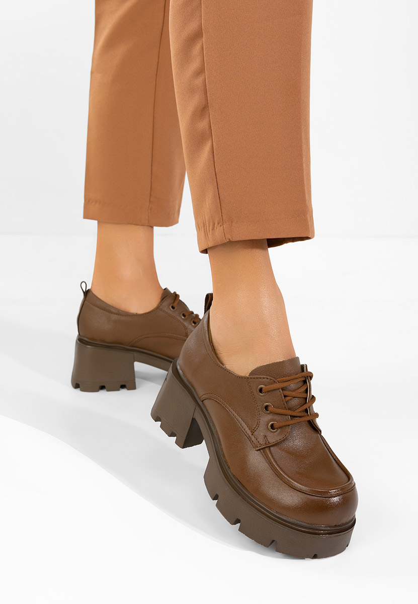 Lenovia camel női mokaszin fűzős