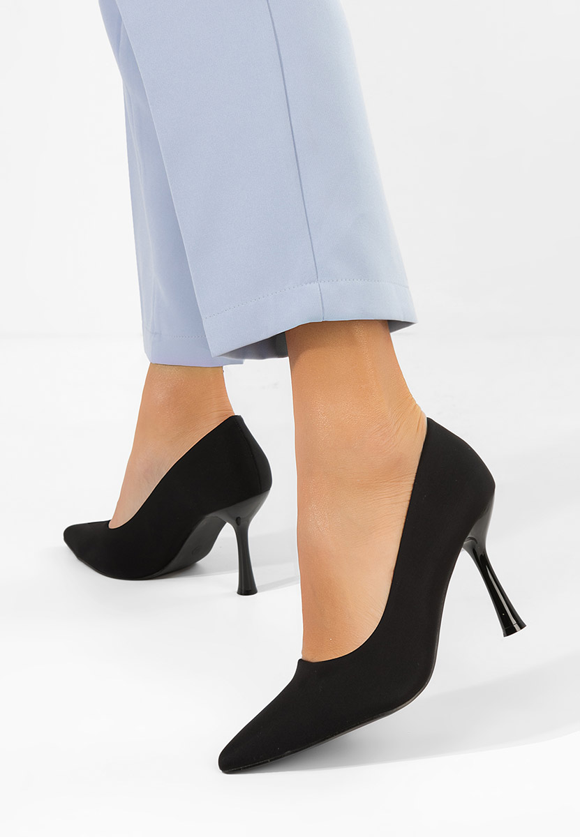 Anuria fekete tűsarkú cipő 