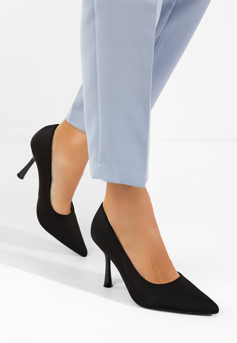 Anuria fekete tűsarkú cipő 