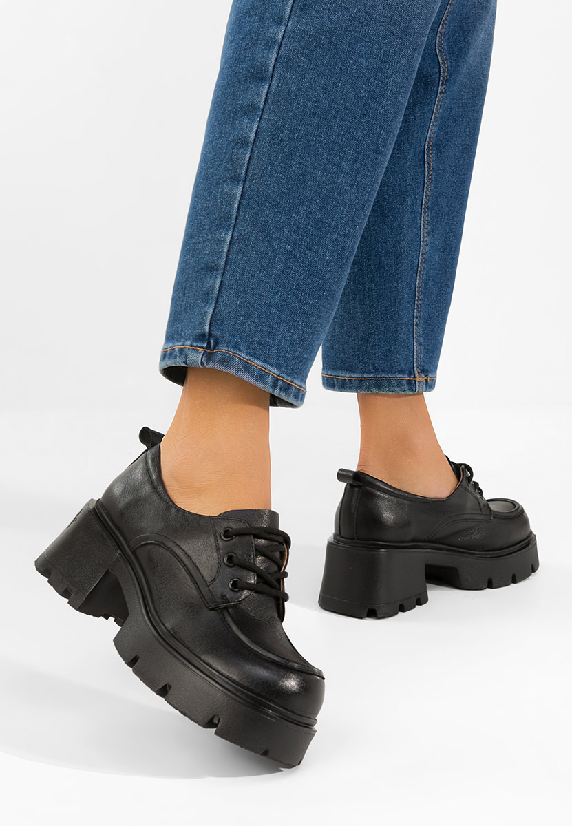 Lenovia fekete női mokaszin fűzős