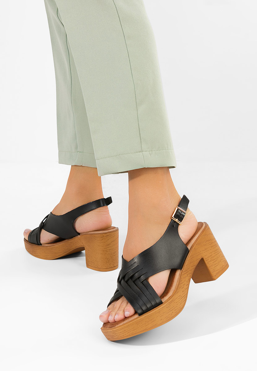 Kimy fekete magas talpú szandál