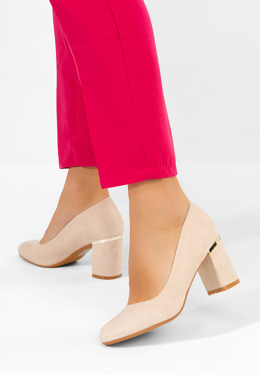 Izaya bézs vastag sarkú magassarkú 